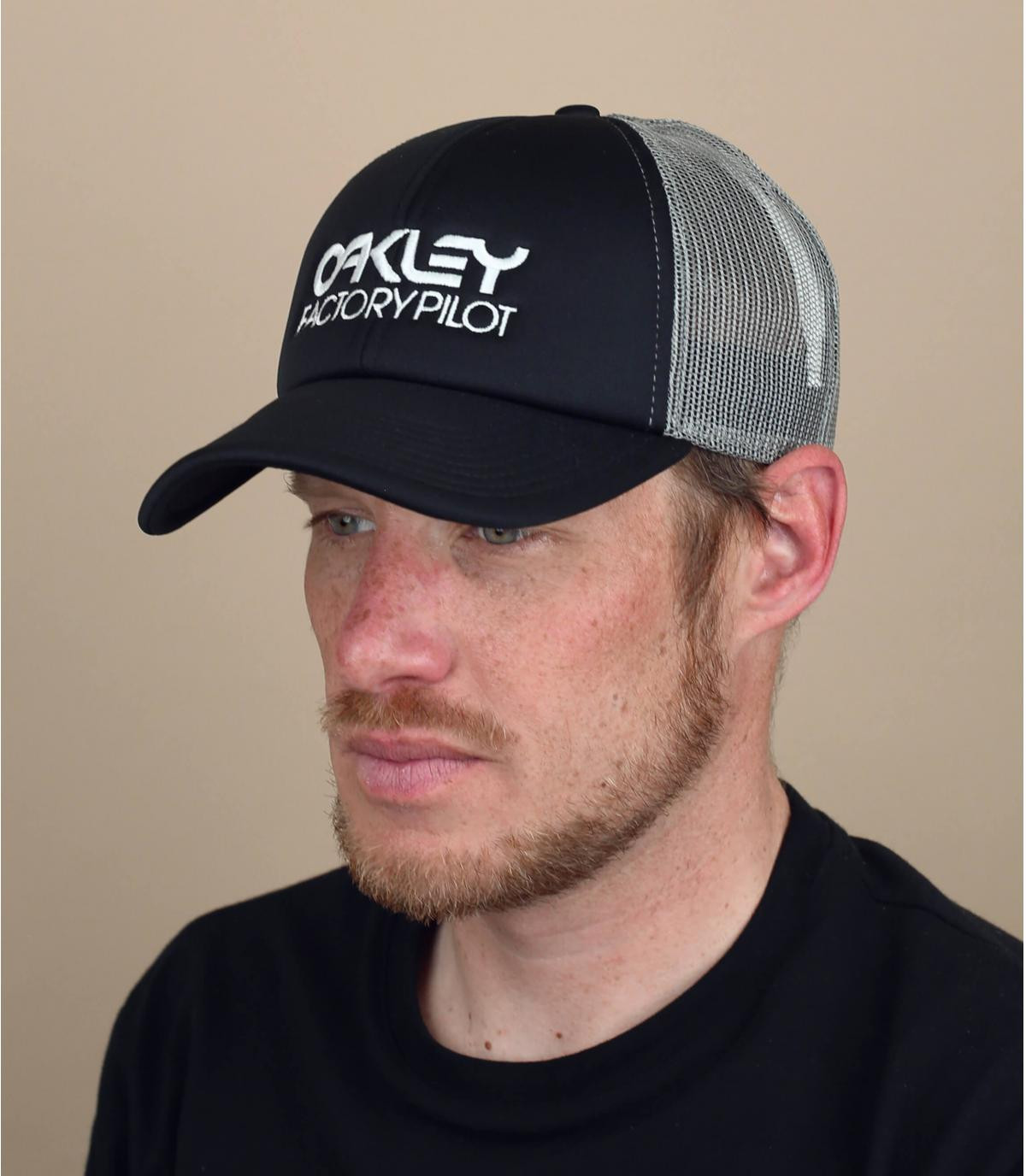 Trucker Cap Oakley schwarz Factory Pilot Trucker blackout Trucker Cap Oakley schwarz Factory Pilot Trucker blackout